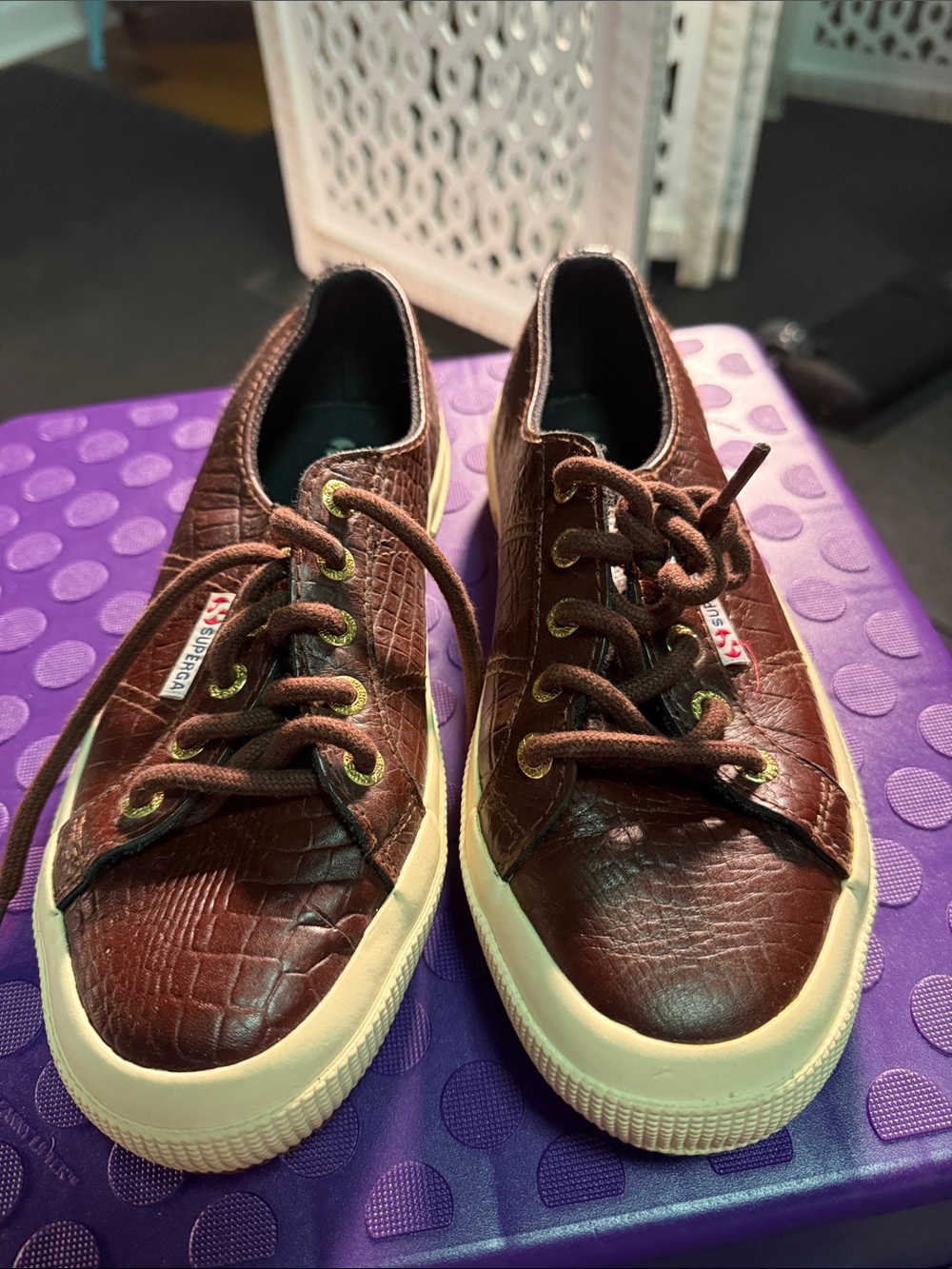 Superga Men’s Brown Croc-Texture Low-Top Lace-Up Sneakers with Cream Sole